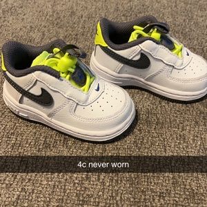 New baby Nike 4c